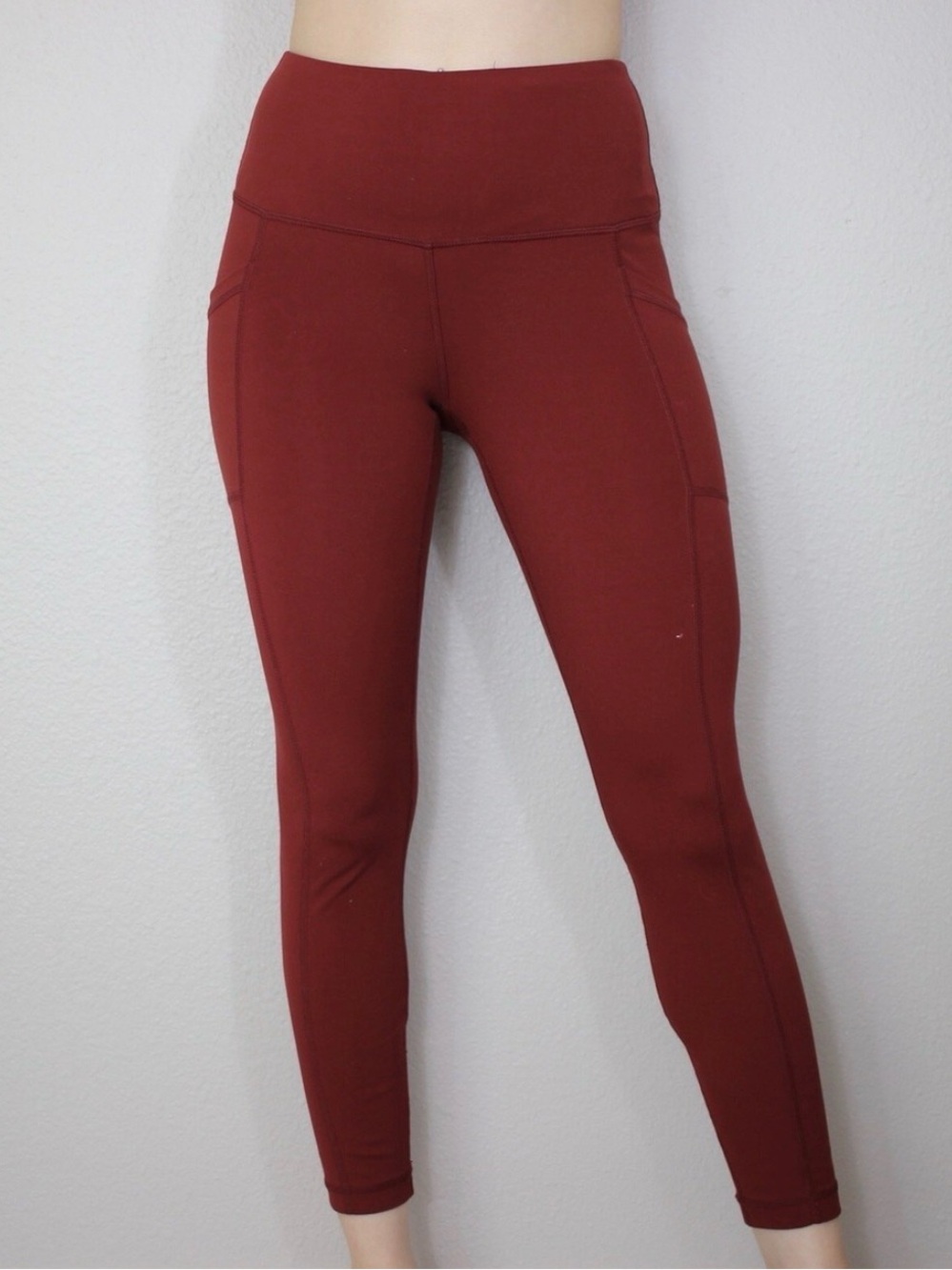 Yogalicious Lux Leggings With Pockets Burgundy Sz Small‎